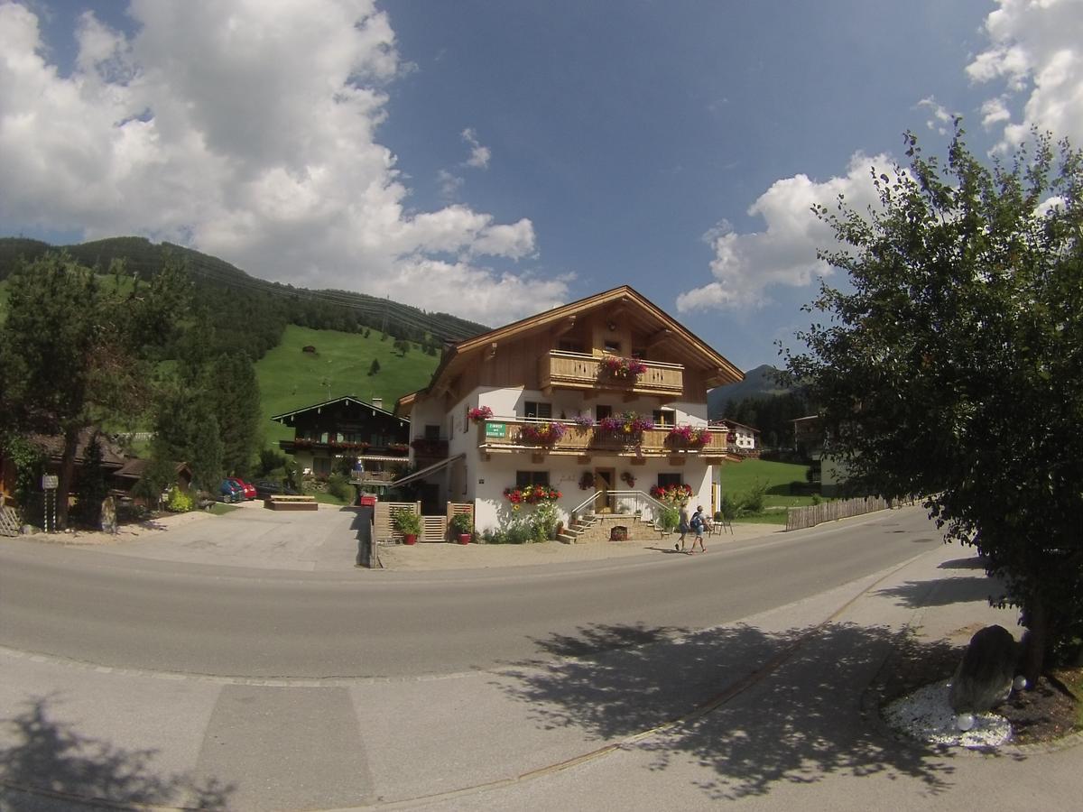 Gaestehaus Die Geislerin แกร์ลอส ภายนอก รูปภาพ